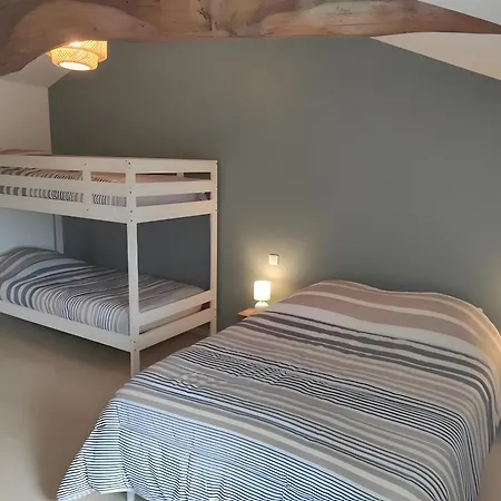 Dom wakacyjny Le Hameau De L'artiste - Le Refuge Montournais